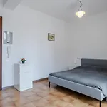 Guesthost - Sea View Appartement
